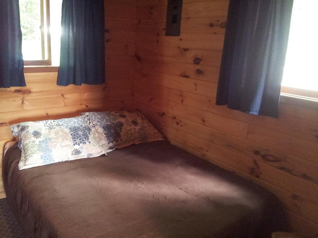 Red Lodge Resort Little Current Camera foto
