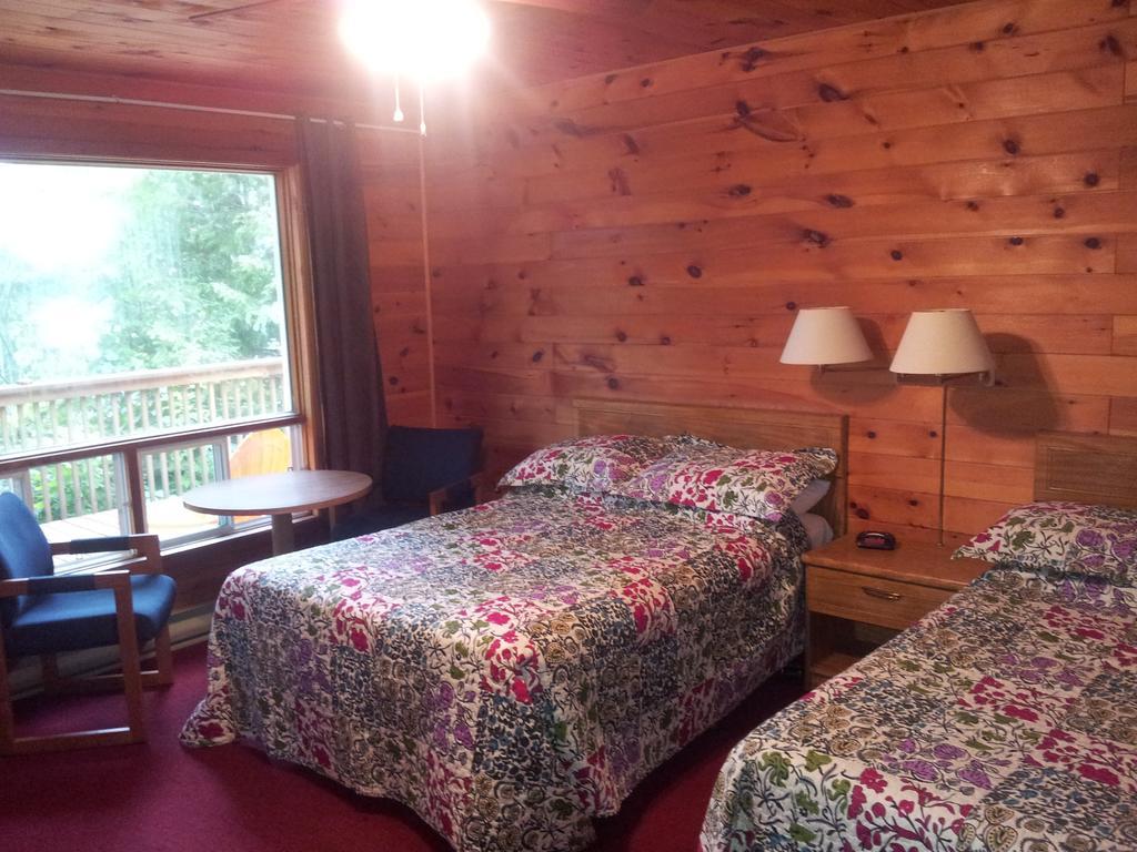 Red Lodge Resort Little Current Camera foto