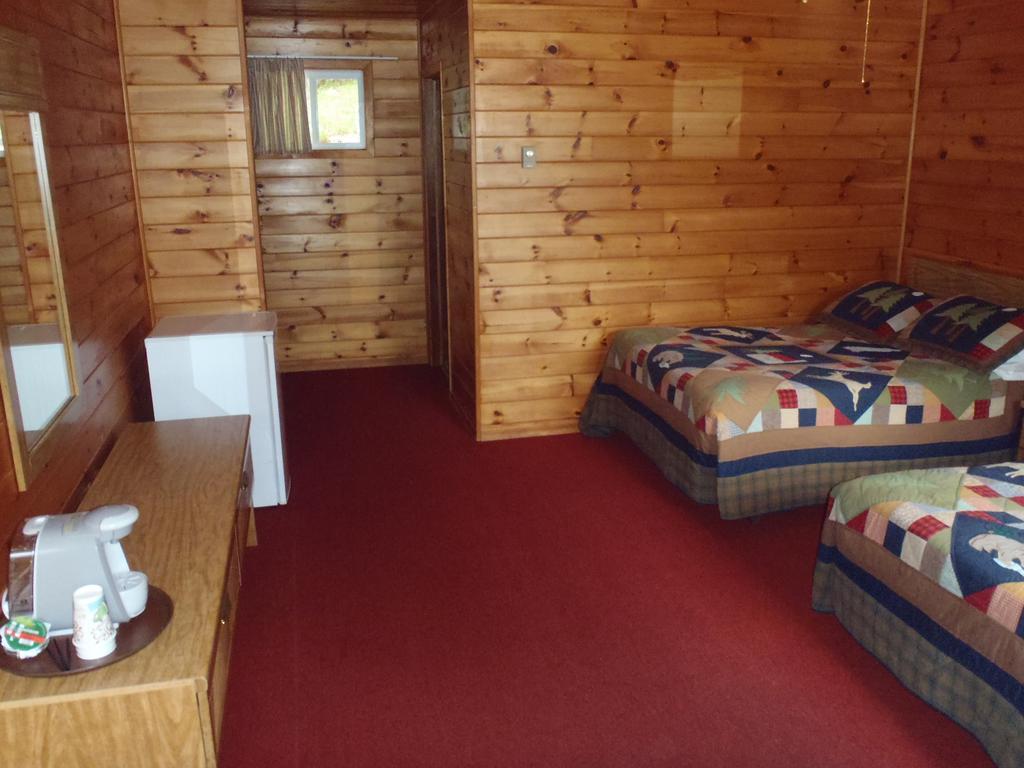Red Lodge Resort Little Current Camera foto