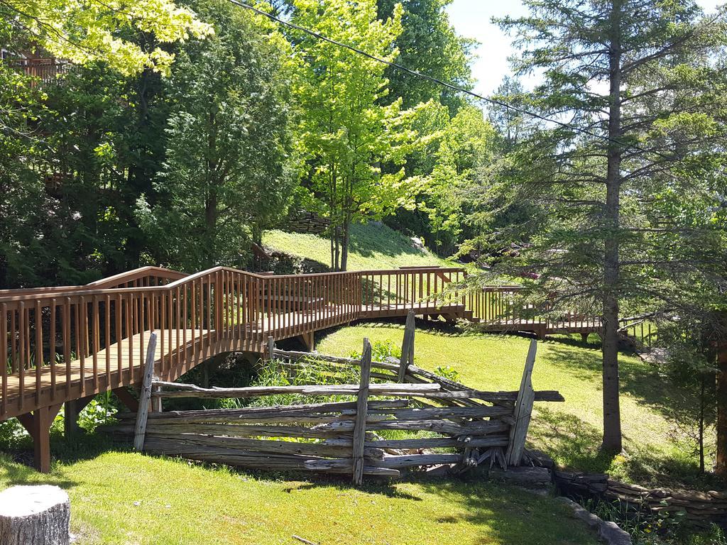 Red Lodge Resort Little Current Camera foto